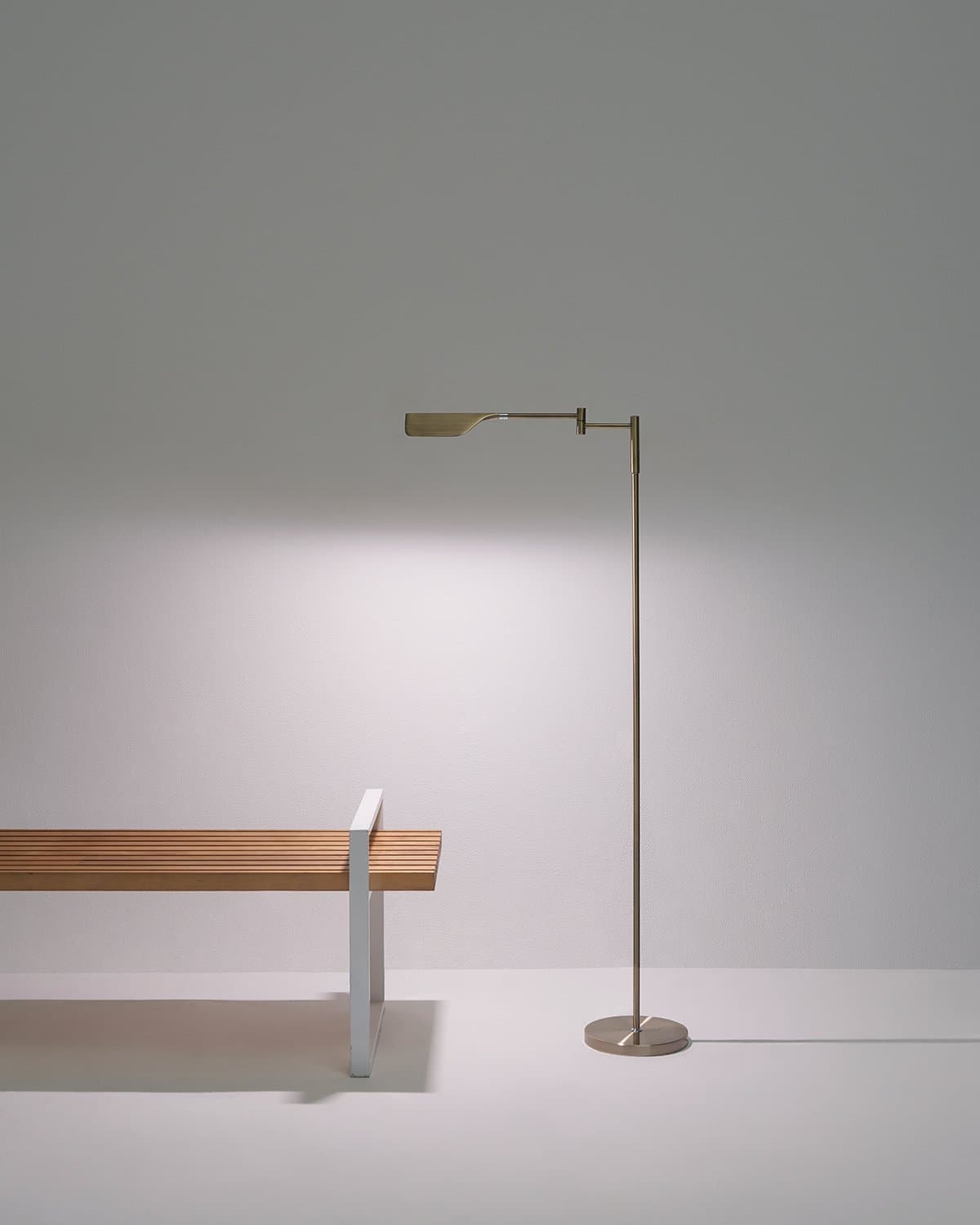 Stehleuchte LED Blatt Design Minimalistisch 135cm Dimmbar Metall | Restfield