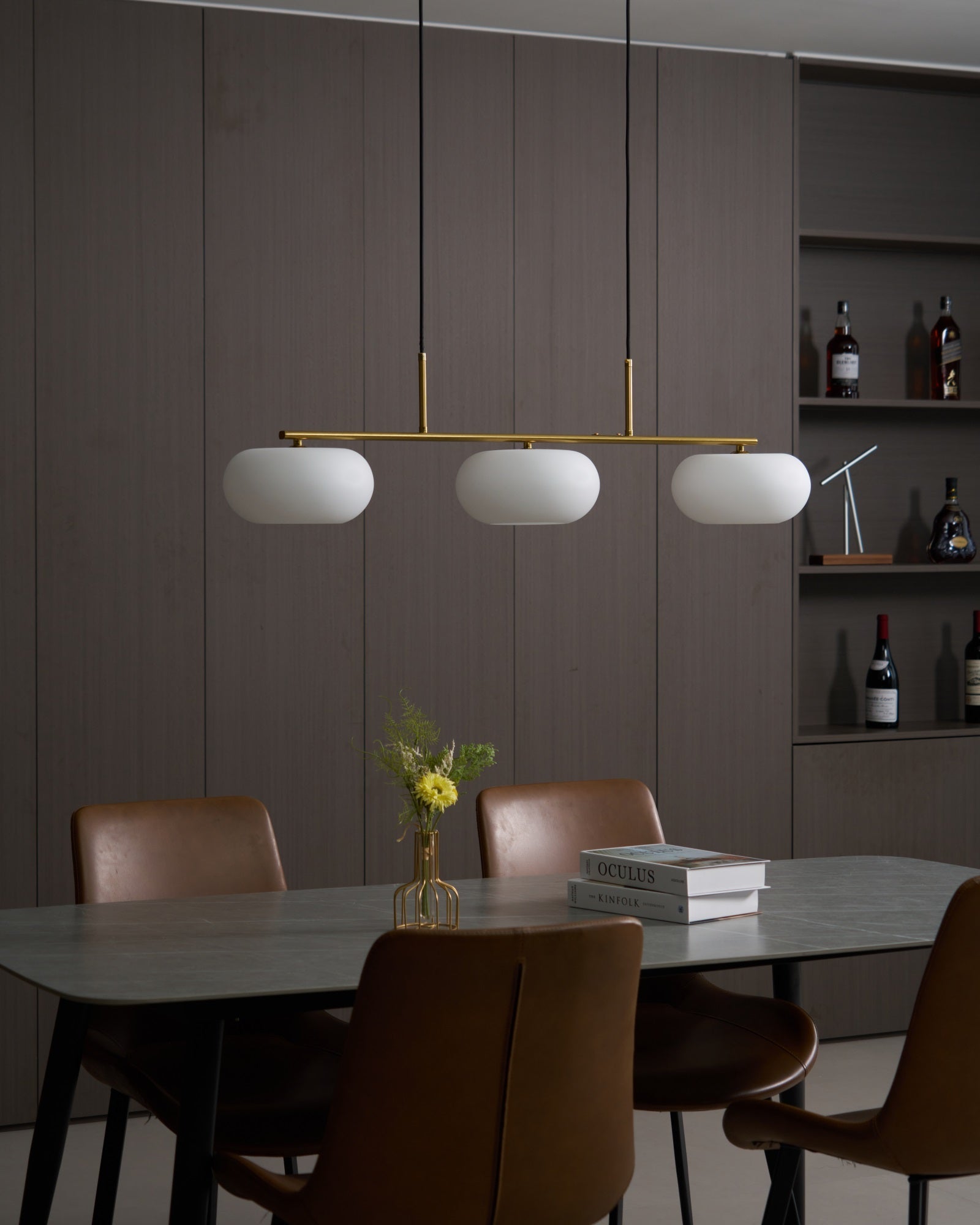 Design Hanglamp met 3 Globe Kapjes - Stijlvolle Eetkamerverlichting voor Tafel en Kookeiland - Verstelbaar 150 cm - Nikkel of Goud - E26/E27 | Sansoti