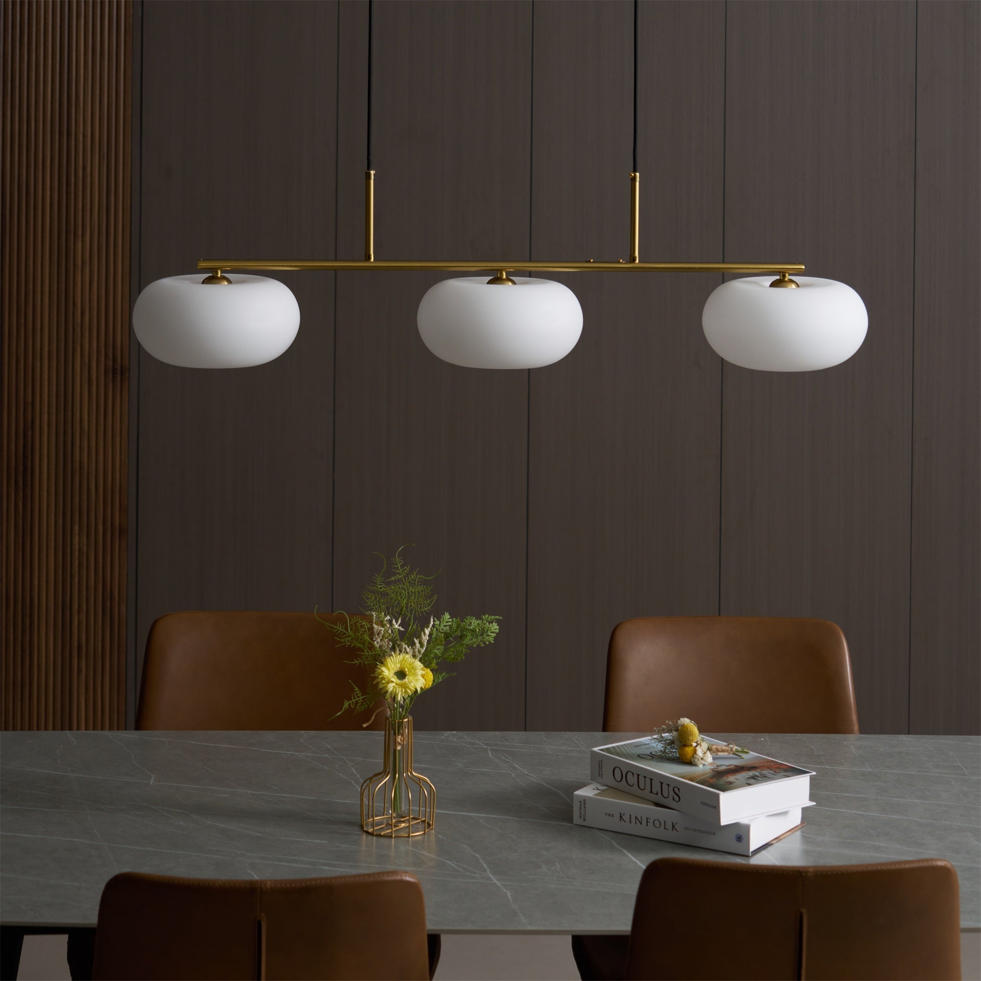 Design Hanglamp met 3 Globe Kapjes - Stijlvolle Eetkamerverlichting voor Tafel en Kookeiland - Verstelbaar 150 cm - Nikkel of Goud - E26/E27 | Sansoti