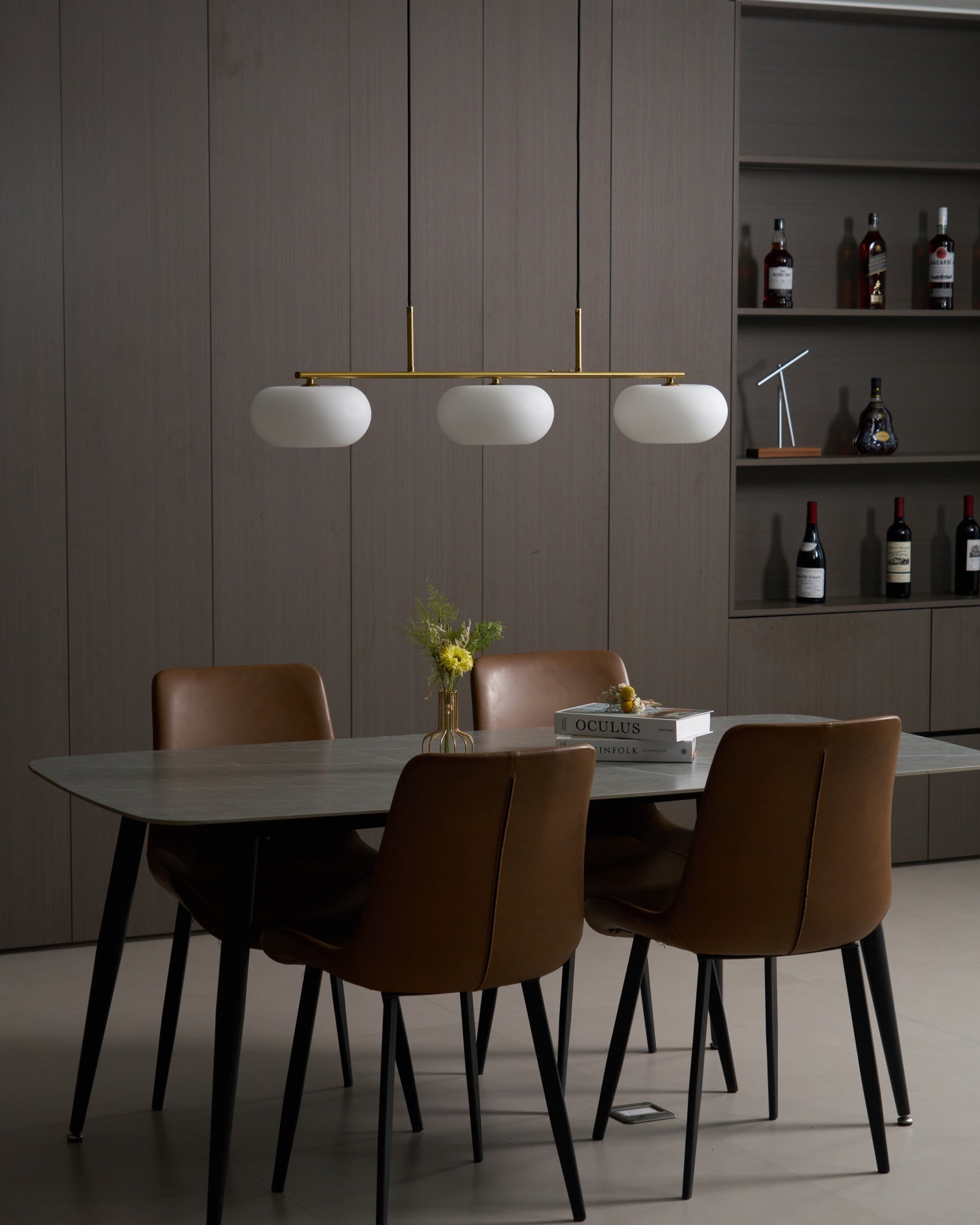 Design Hanglamp met 3 Globe Kapjes - Stijlvolle Eetkamerverlichting voor Tafel en Kookeiland - Verstelbaar 150 cm - Nikkel of Goud - E26/E27 | Sansoti