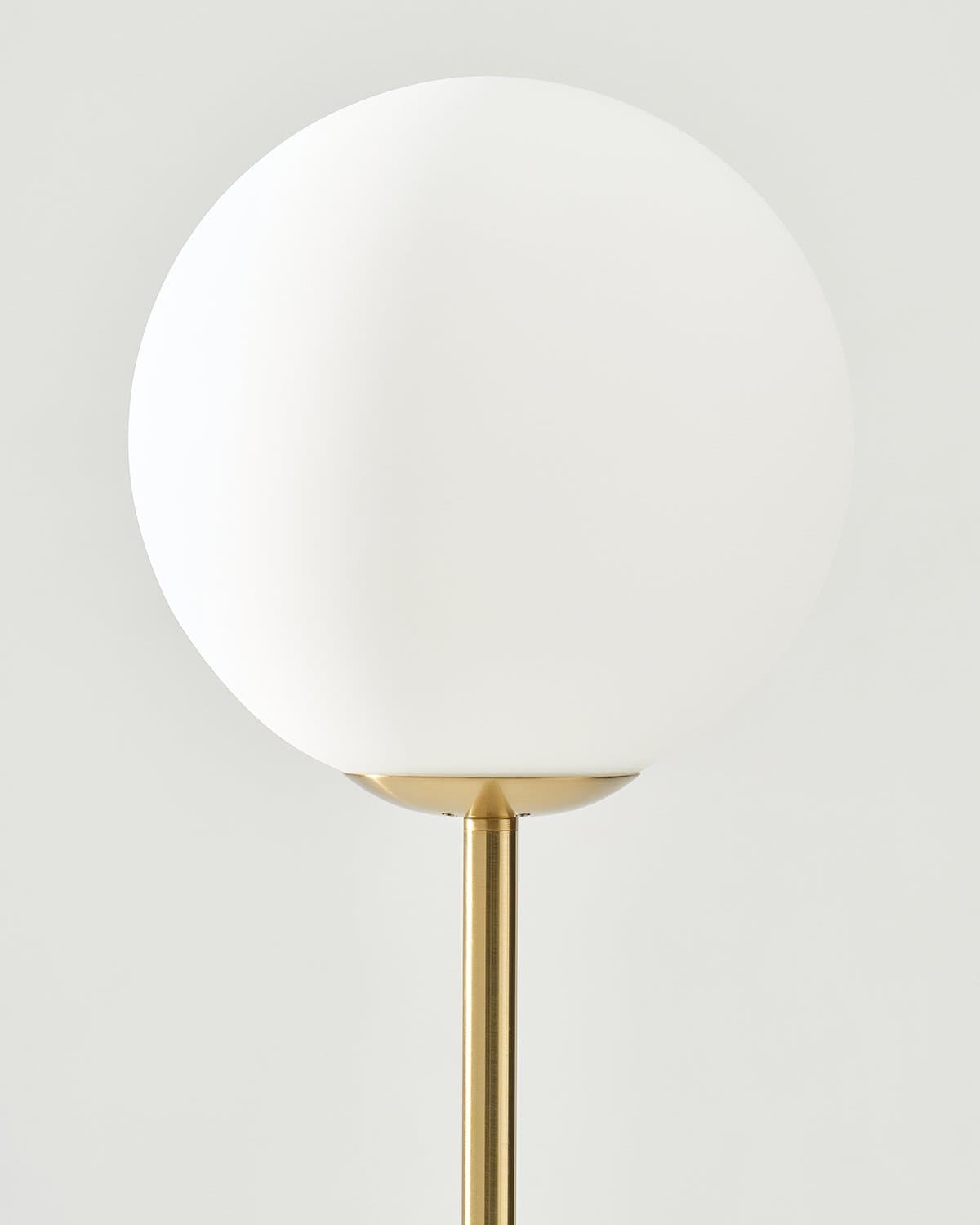 Stehleuchte Messing Mit Glaskugel 165cm Modern Minimalistisch LED | Restfield