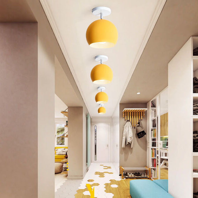 IJzeren Plafondlamp met Houtaccenten – Kleurrijk Design voor Gang en Woonkamer | Sansoti