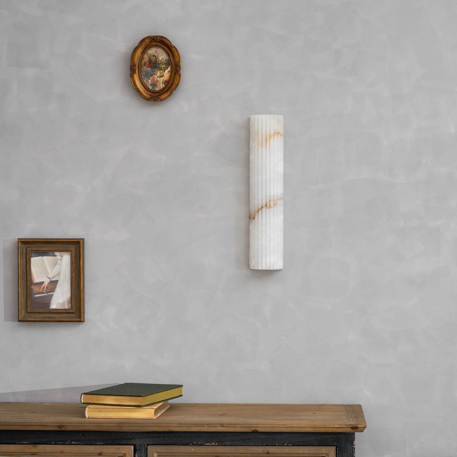 Alabaster Wandlamp Natuursteen – Geribbeld Design – Warm Licht – Scandinavische Stijl | Sansoti