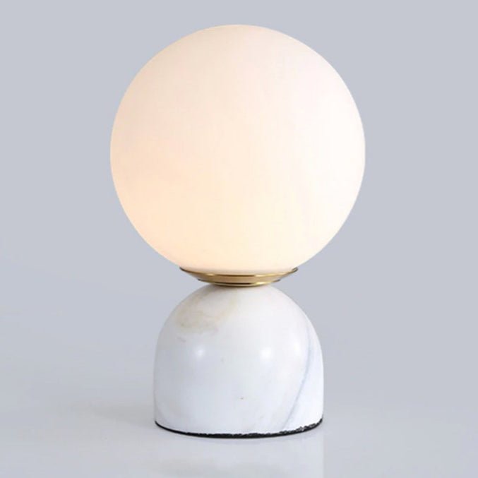 Marmeren Tafellamp met Glazen Bol – Scandinavisch Design voor Sfeervol Accent | Sansoti
