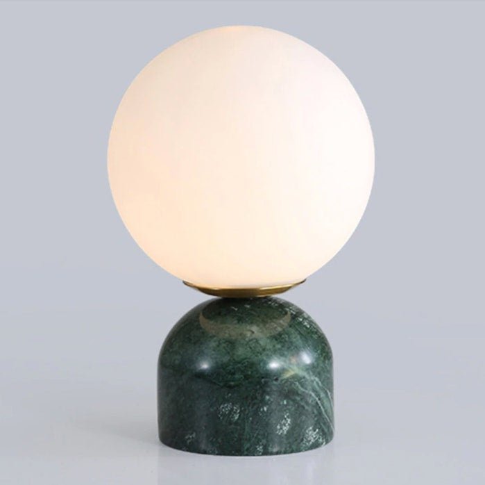 Marmeren Tafellamp met Glazen Bol – Scandinavisch Design voor Sfeervol Accent | Sansoti