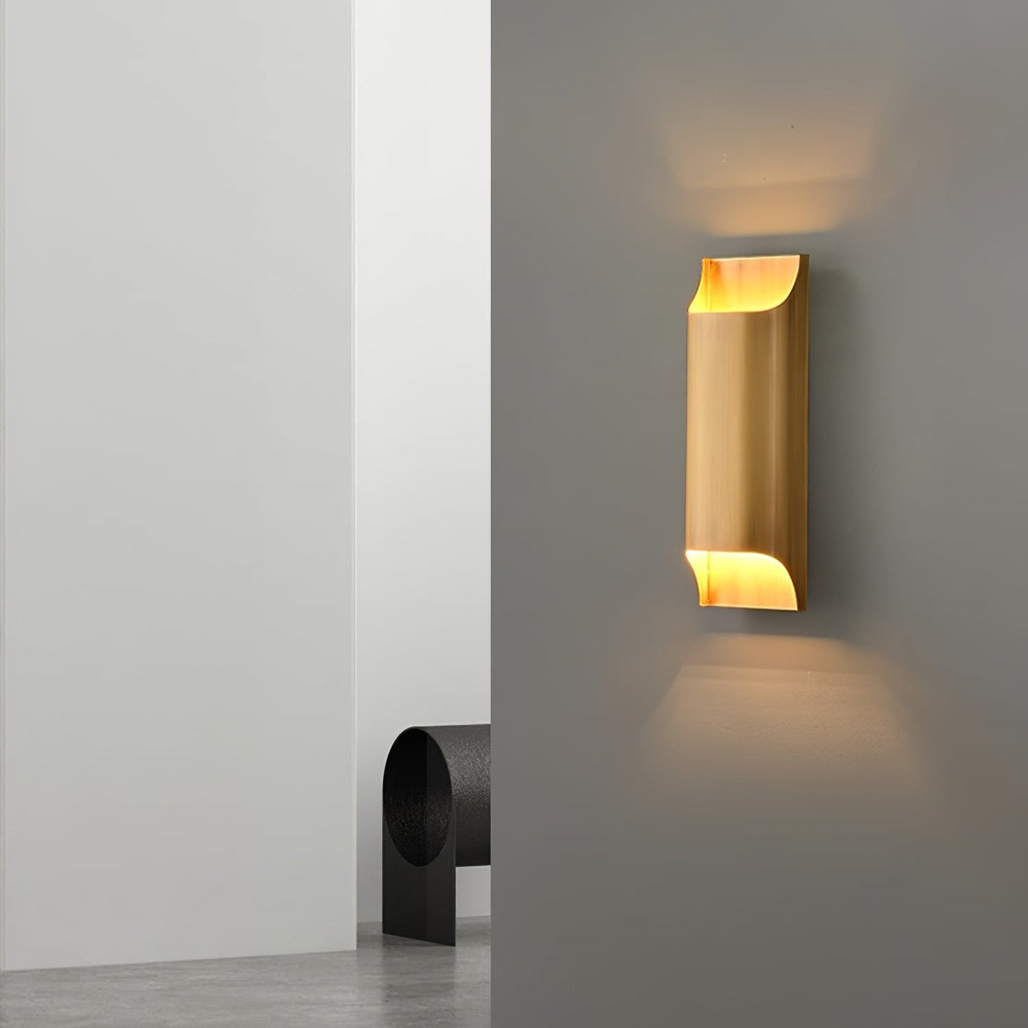 Messing Wandlamp Bolvorm met E14/G9 Fitting – Handgemaakte Retro Wandverlichting met Olielak Afwerking | Sansoti
