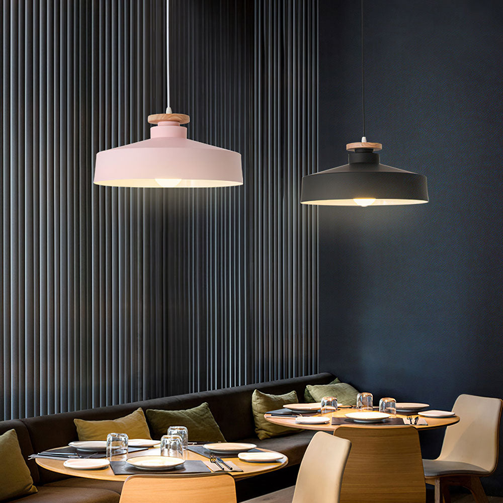 Hanglamp met Houten Kap en Aluminium Accent – Scandinavisch Design voor Eetkamer en Woonkamer | Sansoti