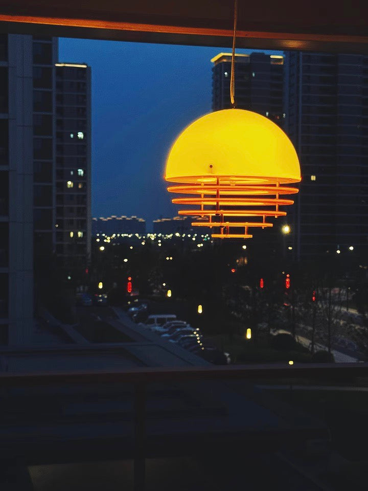 Stijlvolle Hanglamp Bauhaus Design Oranje-Wit Sfeerverlichting voor Moderne Interieurs | Sansoti
