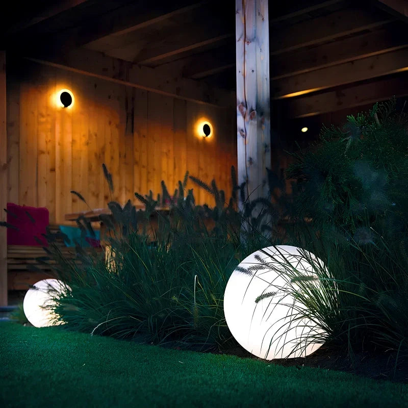 Kugel-Gartenlampe LED mit Solarenergie, stimmungsvolle Beleuchtung für Garten und Terrasse, wasserdicht, mit Fernbedienung, 16 Farben | Sansoti