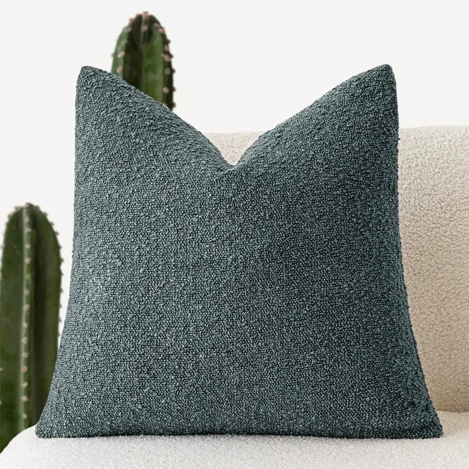 Kissenbezug Bouclé Luxus 45x45 Weiches Minimalistisches Design | Restfield