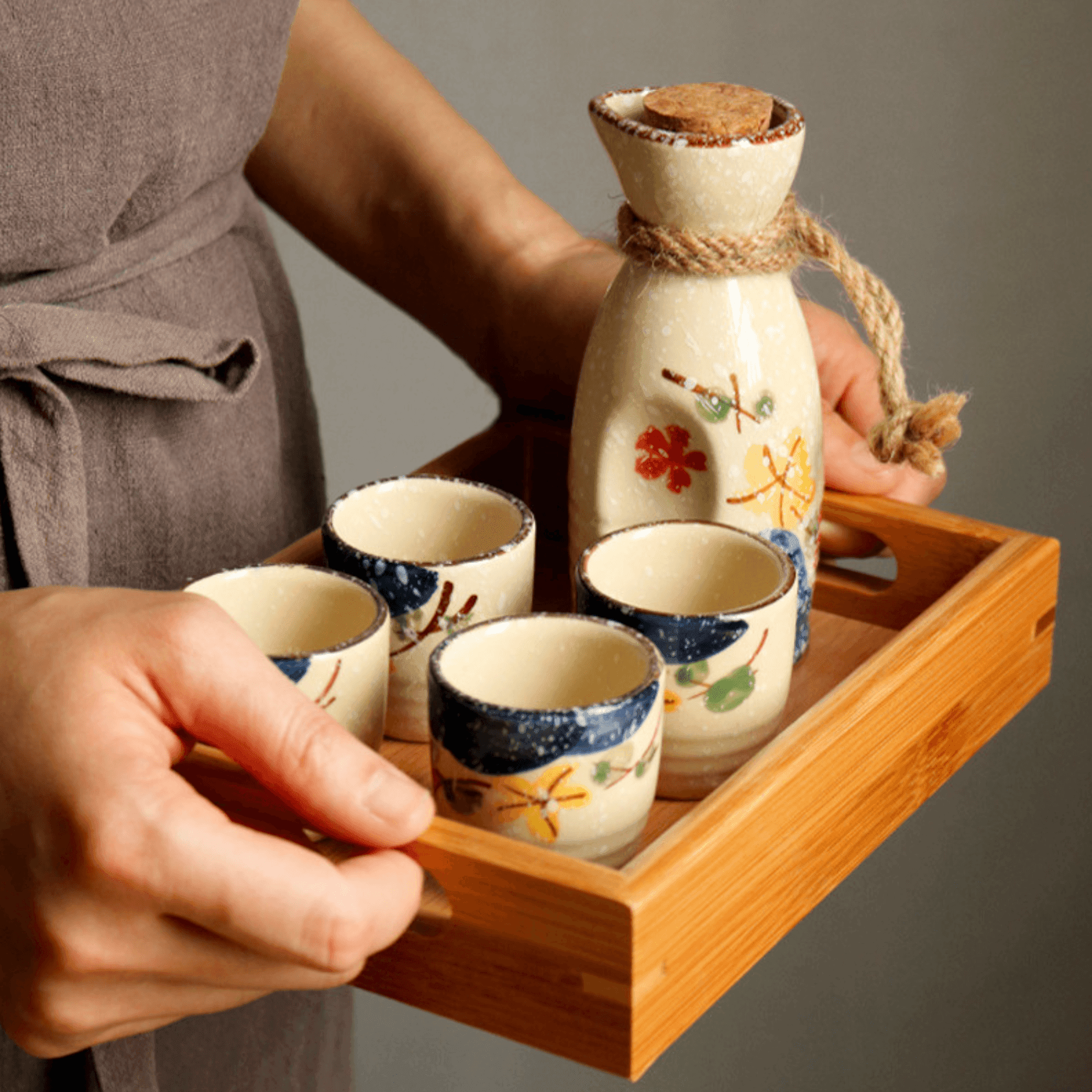 Japans Sakura Sake Serviesset met Karaf en Kopjes – Keramiek met Kersenbloesem Motief | Sansoti