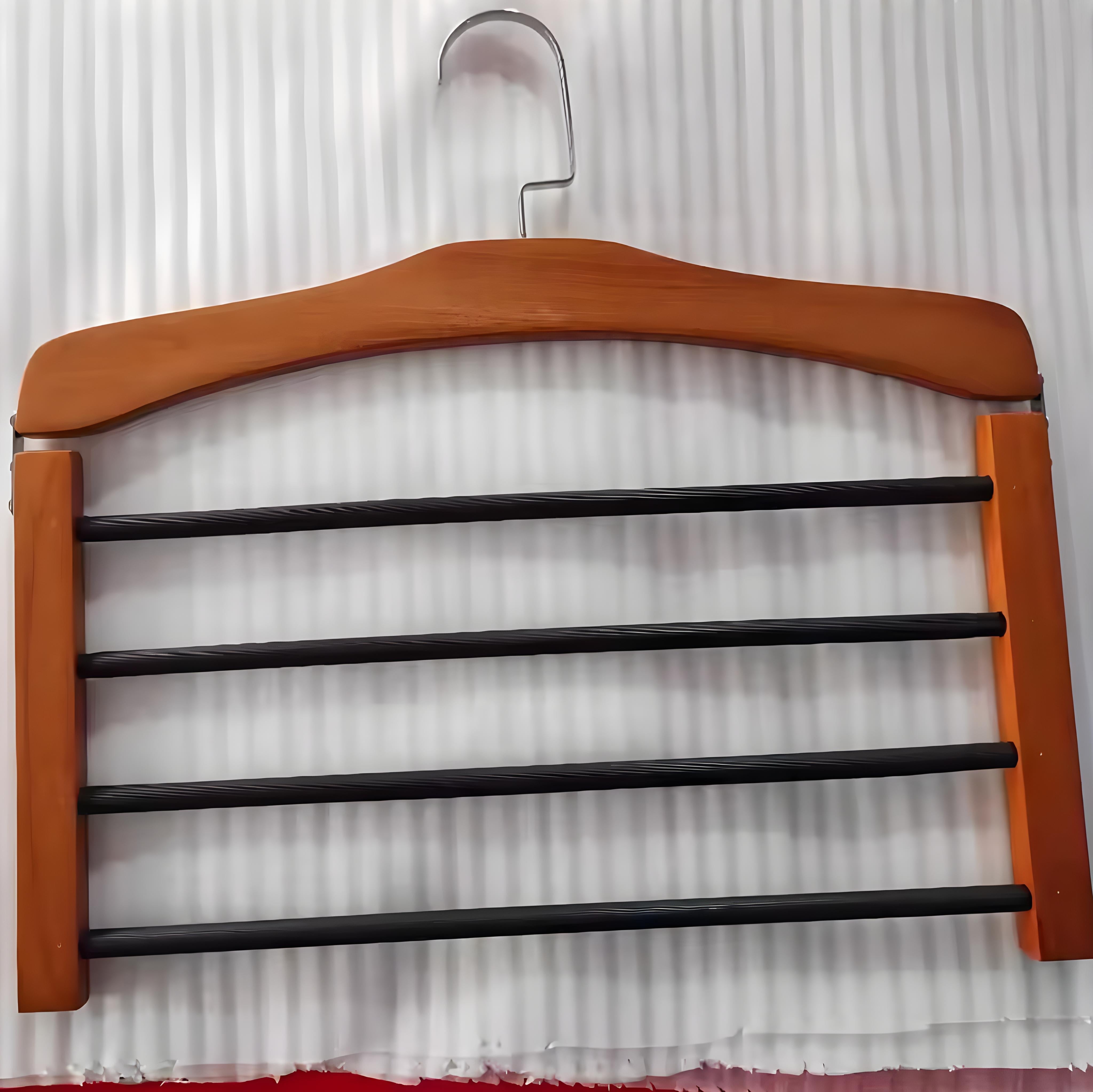 Houten Kledinghangers Walnoot & Natuurlijk Hout – Klassieke Garderobehanger met Metalen Haak – 38x38x12cm | Sansoti