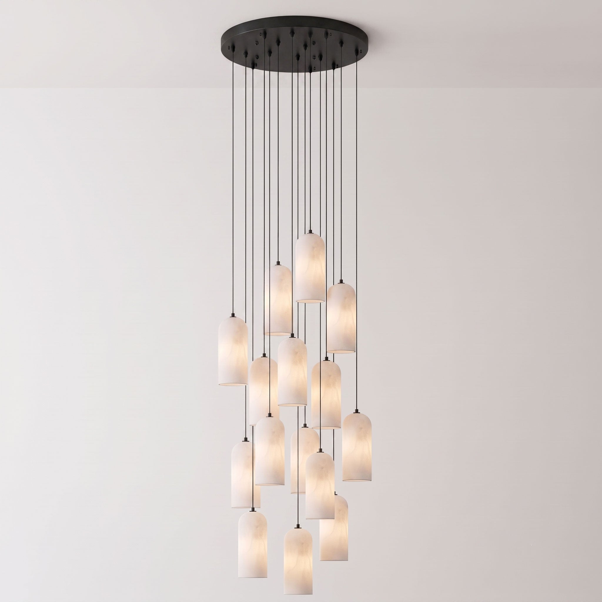 Alabasten Hanglamp met Gevlochten Snoer – Natuursteen Verlichting van Enkel Lichtpunt tot 21-Lichts Cluster – Mid-Century Modern Stijl Eetkamer Hanglamp met E12/E14 Fitting | Sansoti