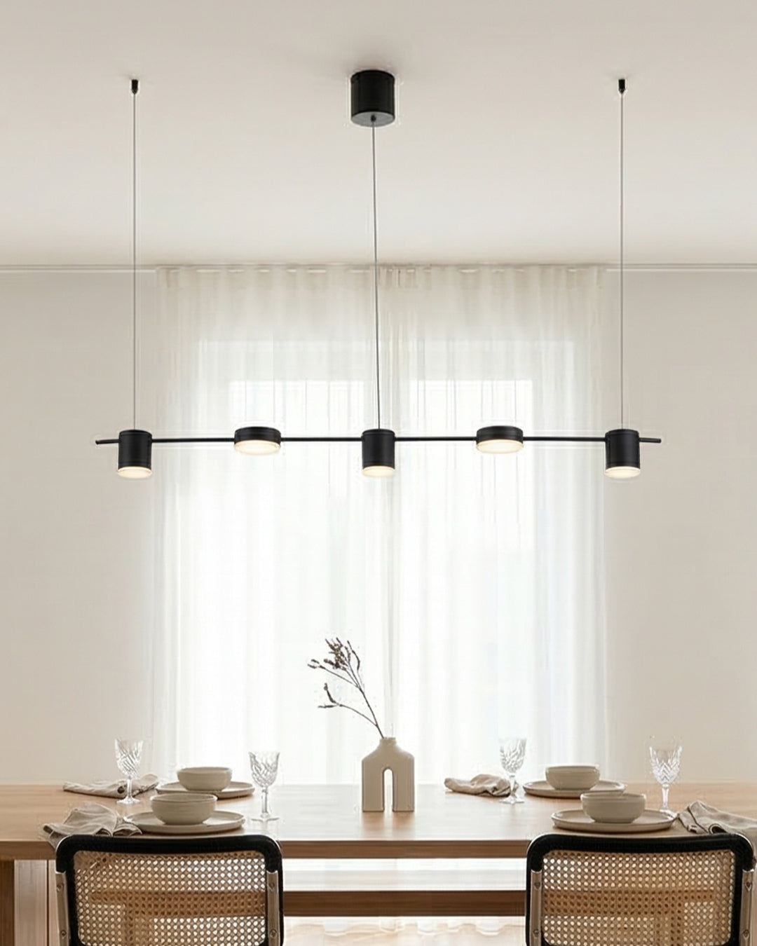 Lineaire LED Hanglamp Helios – Moderne Verlichting met Metaal en Acryl voor Eetkamer en Woonkamer | Sansoti