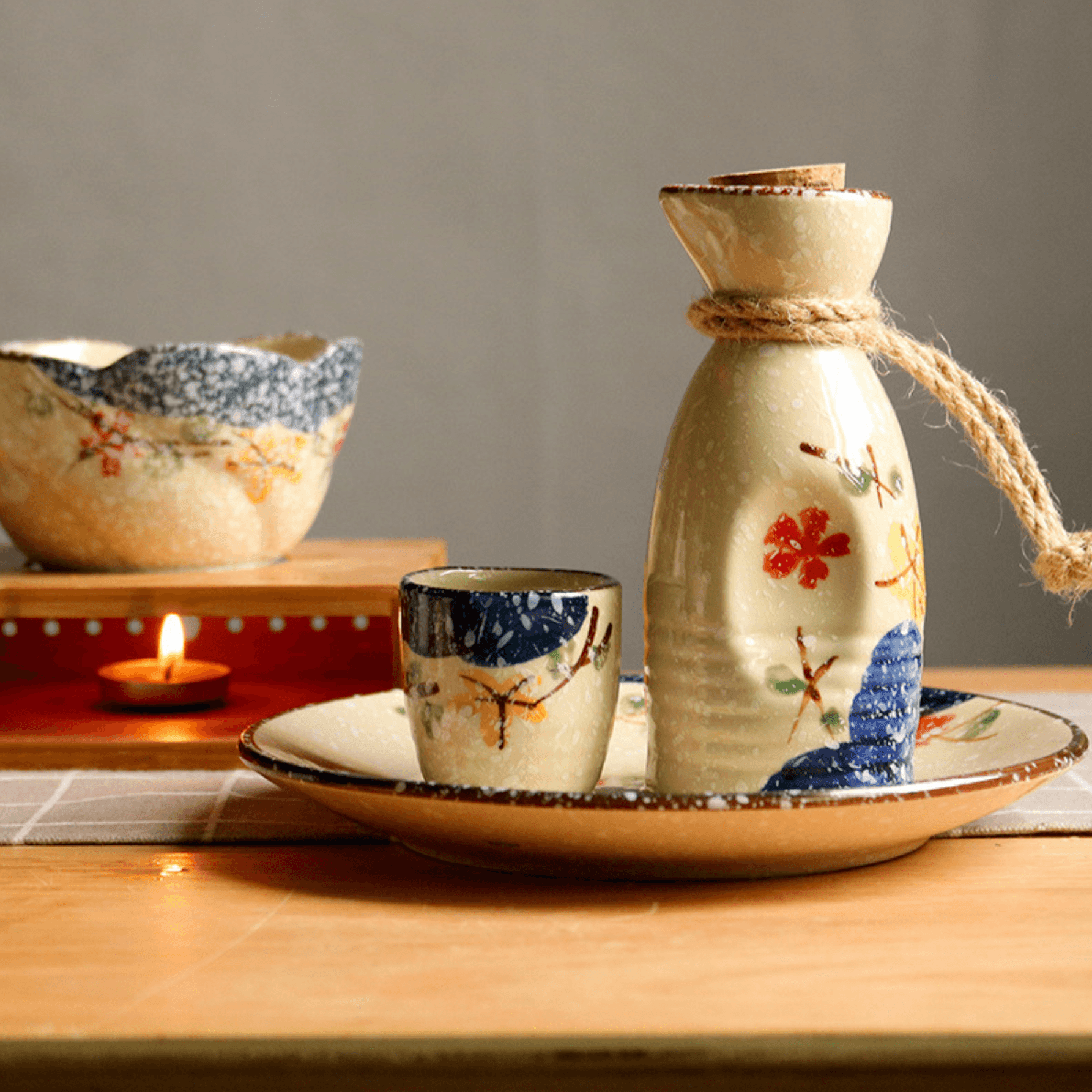 Japans Sakura Sake Serviesset met Karaf en Kopjes – Keramiek met Kersenbloesem Motief | Sansoti