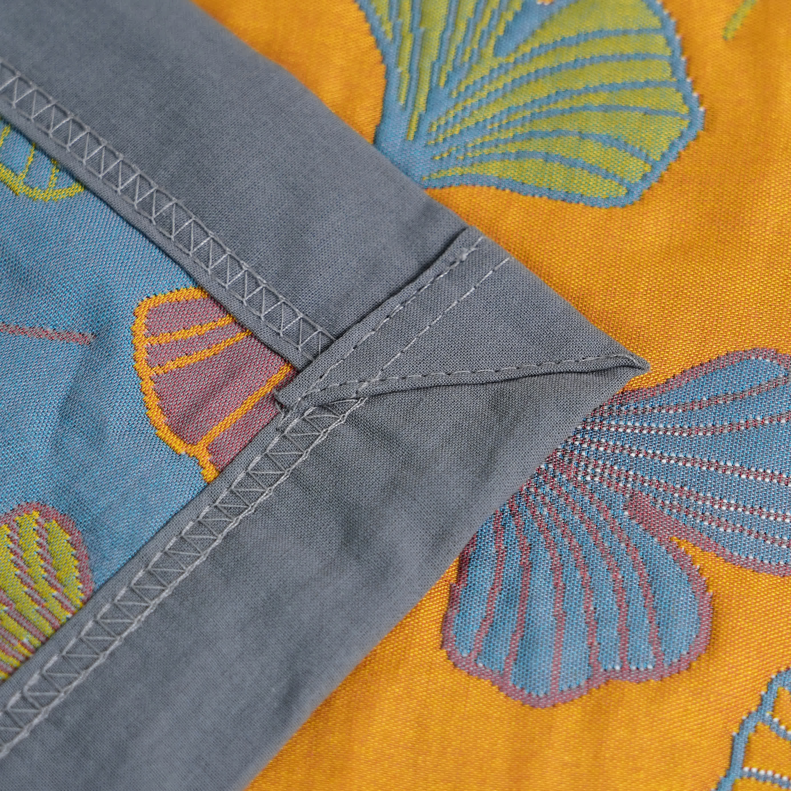Ginkgo Leaf Baumwollquilt – Wendbare 6-Lagen-Decke aus gekämmter Baumwolle | Restfield