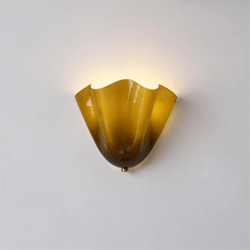 Petalia Wandlamp — Sculptural Petal-Geïnspireerde Glazen Wandverlichting met G9 Fitting en Hardwired Installatie (28 × 25 × 13 cm) | Sansoti