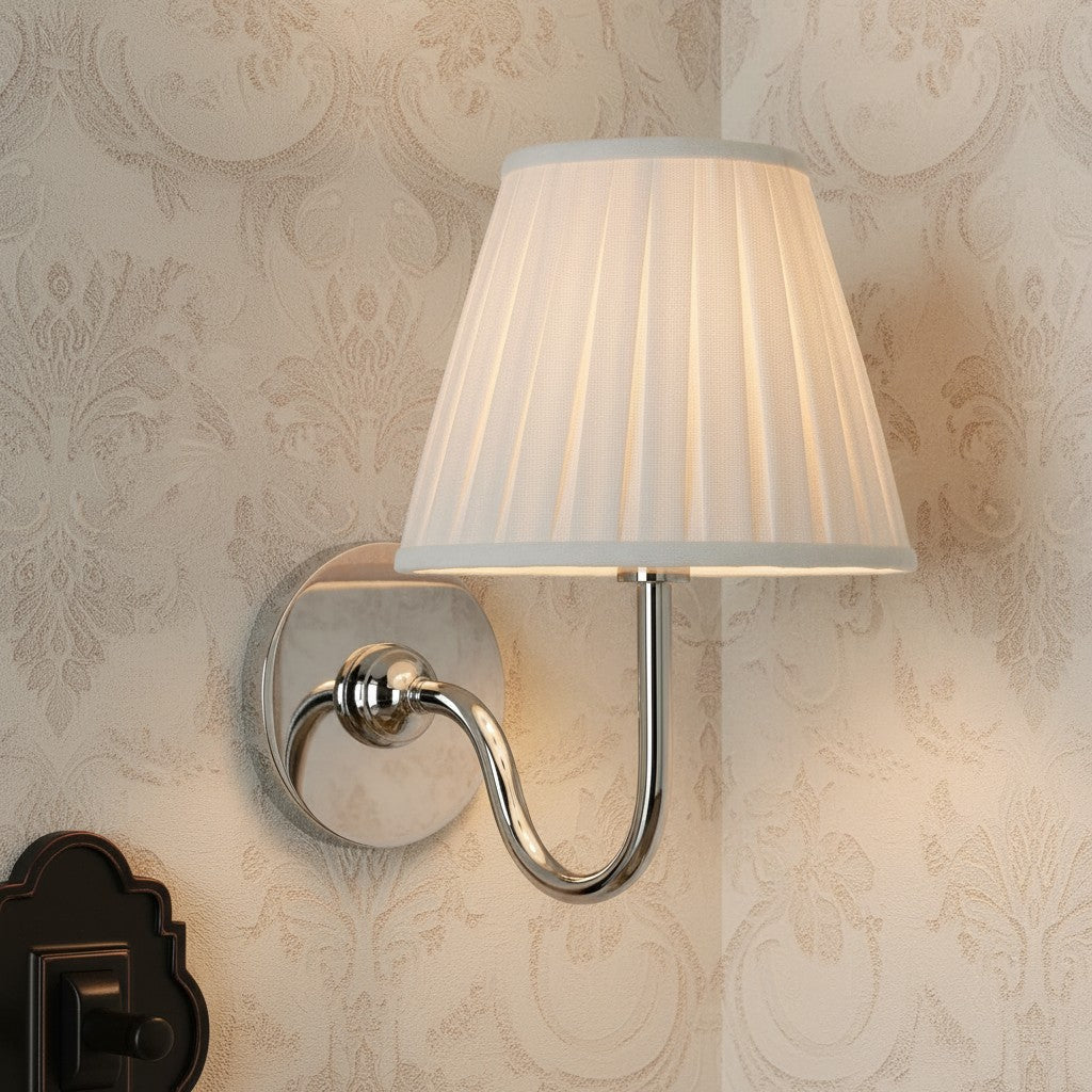 Wandlamp met Plissé Kap – Klassieke Wandverlichting Metaal & Linnen Landelijk Slaapkamer Hal Leeshoek Huis Interieur | Sansoti