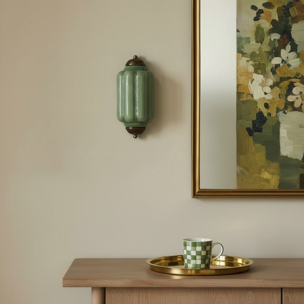 Vintage Wandlamp met Melkglazen Kap en Antieke Afwerking voor Sfeervolle Verlichting | Sansoti