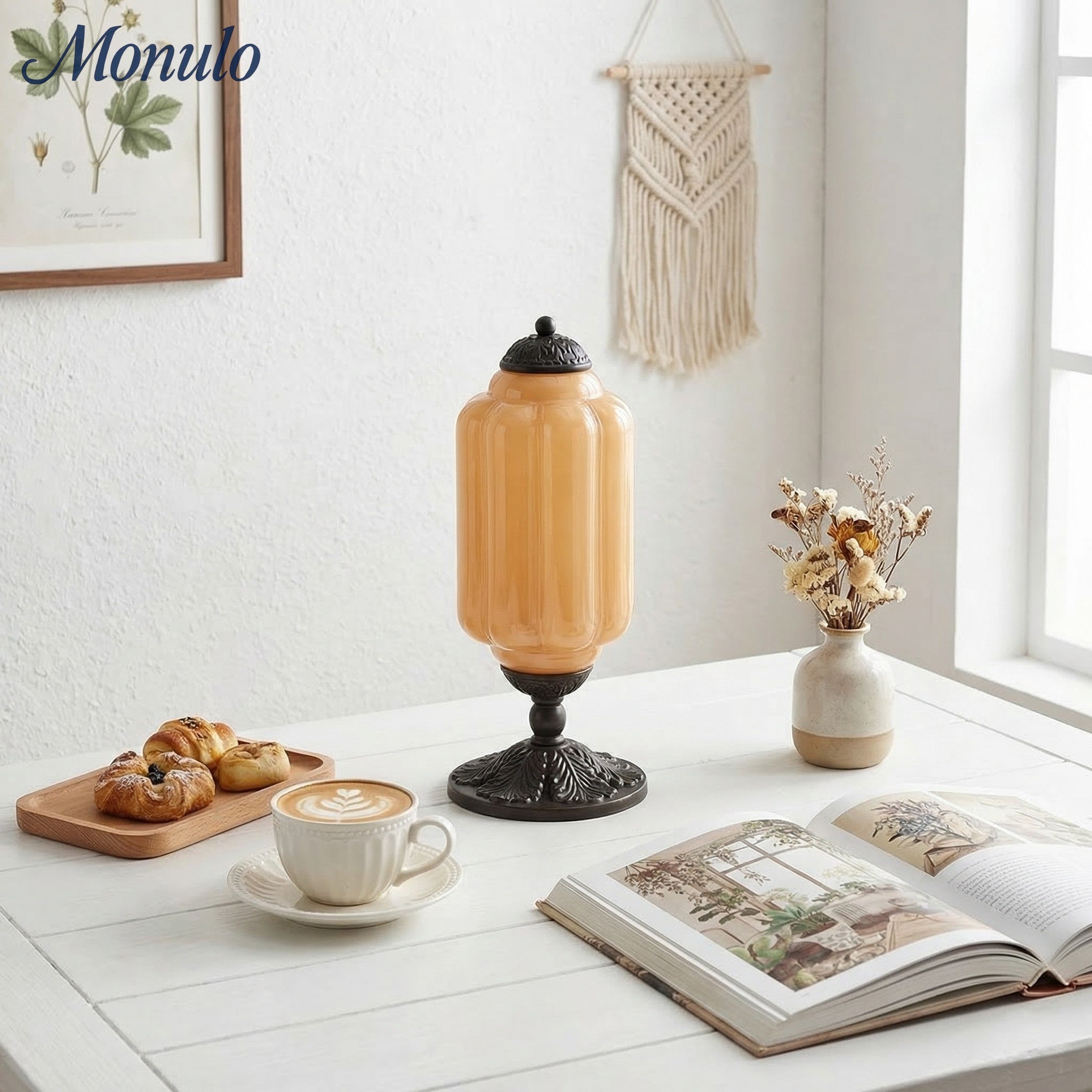 Glazen Tafellamp met Scallop Design Vintage Stijl Slaapkamer Woonkamer Accentverlichting Zwart Messing Matglas | Sansoti