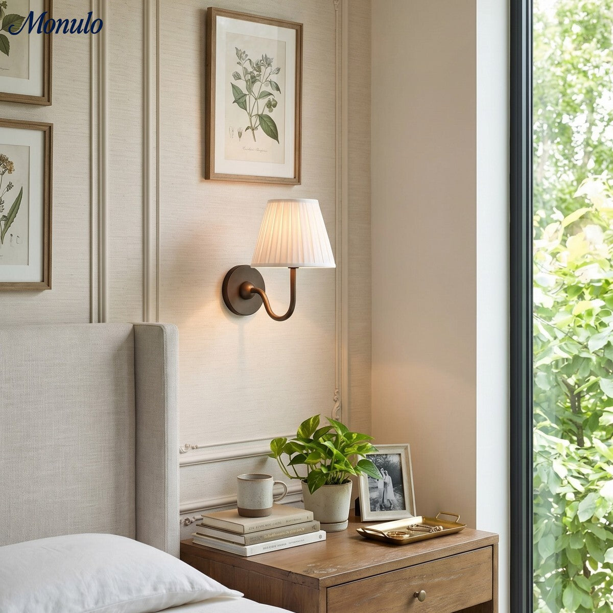 Wandlamp met Geplisseerde Stoffen Kap – Klassieke Verlichting voor Slaapkamer en Woonkamer | Sansoti