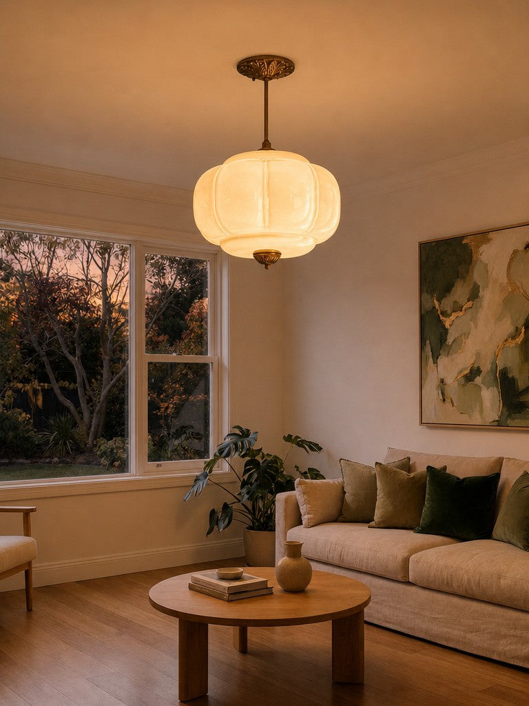 Vintage Melkglazen Hanglamp met Gegolfde Rand – Scandinavische Sfeerverlichting voor Keuken en Slaapkamer | Sansoti