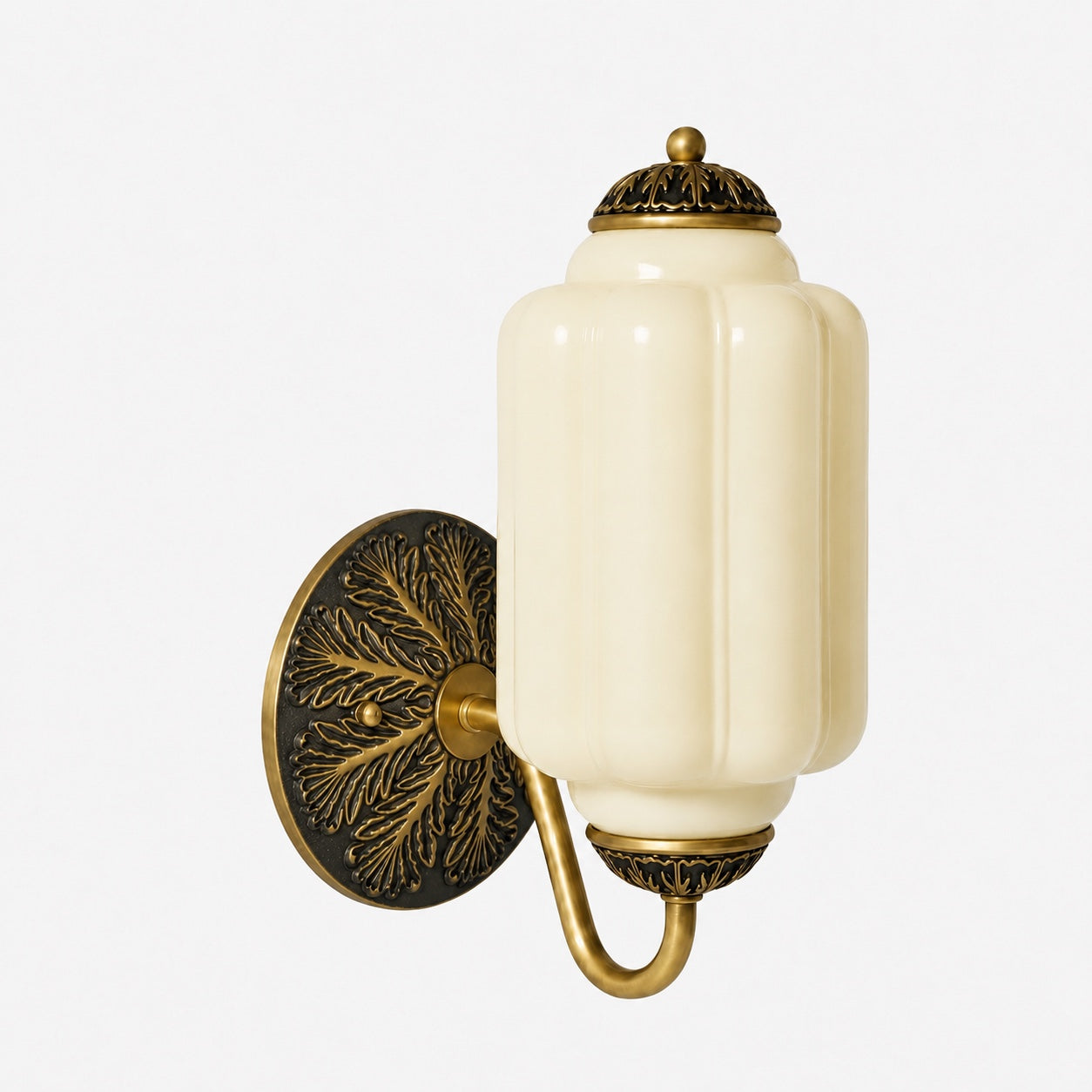 Melkglazen Wandlamp Eloise voor Hal en Slaapkamer | Vintage Wandverlichting met Melkwit Glas | Sansoti