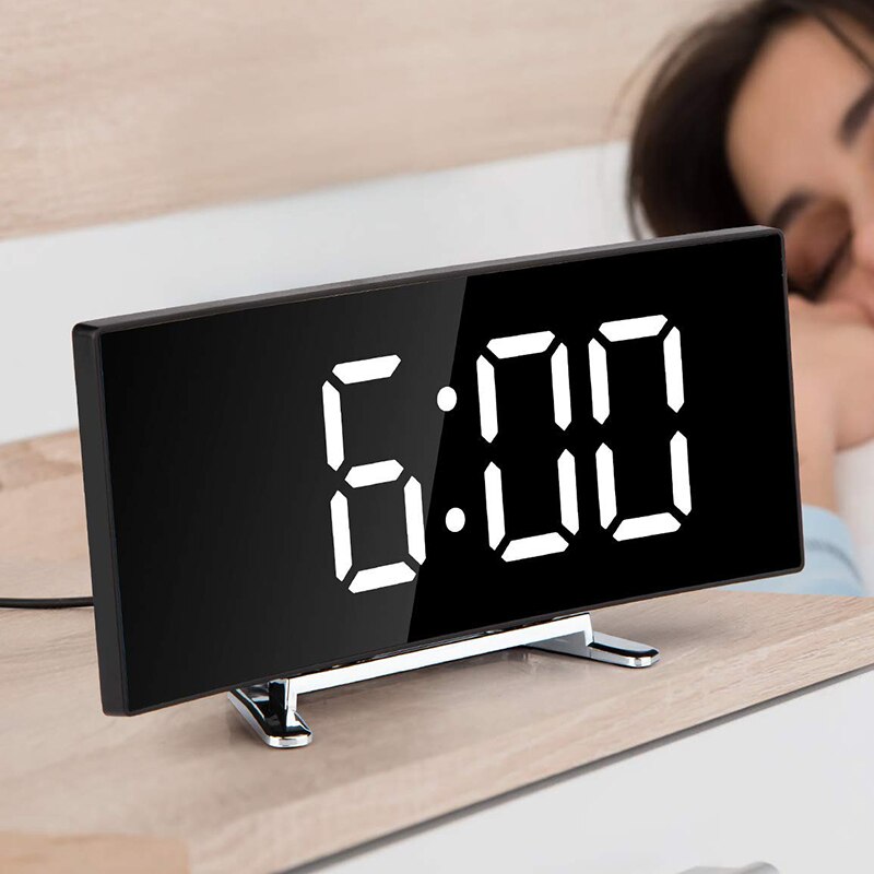 Digitale LED Wekker met Gebogen Display – Automatische Lichtregeling & Groot Scherm | Sansoti