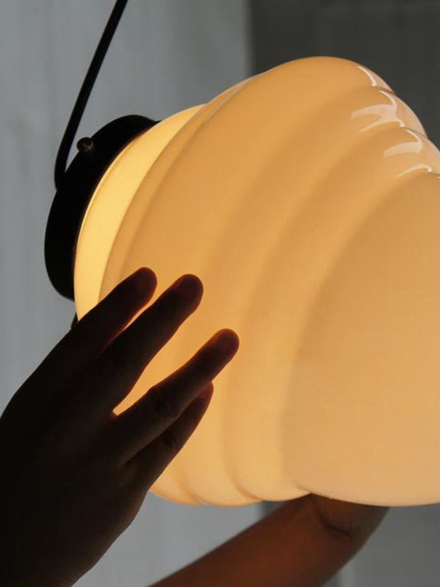 Vintage Art Deco Melkglas Hanglamp met Gestreepte Kap voor Eetkamer en Woonruimte | Sansoti