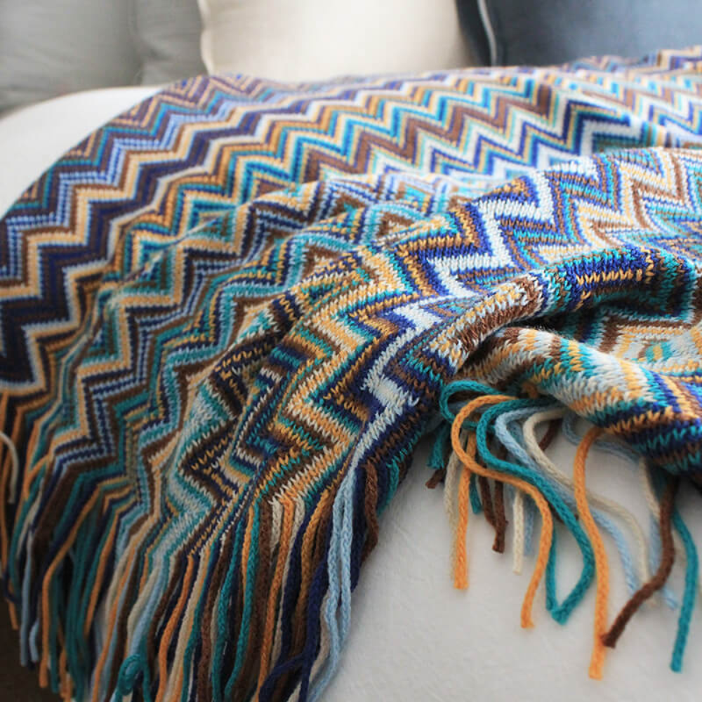 Knitted Throw with Zigzag Fringes – Soft Crochet Blanket for Sofa and Bed, All Seasons, Bohemian Style | Sansoti