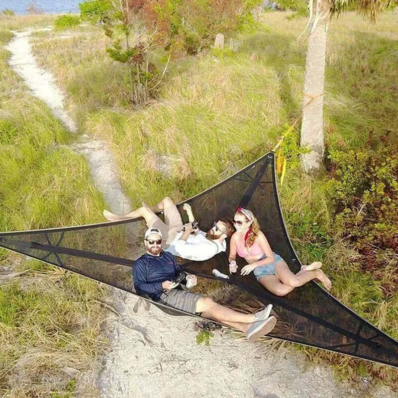 Driehoekige Hangende Camping Relaxmat voor Meerdere Personen – Luchtbed voor 3 Punten met Bevestigingsset 280x280 of 400x400 cm Groen Zwart | Sansoti