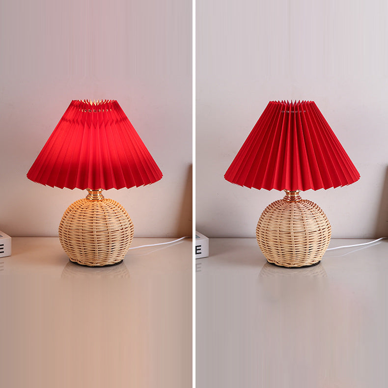 Rotan Tafellamp Geplooide Kap USB 5W Slaapkamer Nachtkastje Scandinavisch Boho Sfeerverlichting Riet Bureau Leeslamp | Sansoti