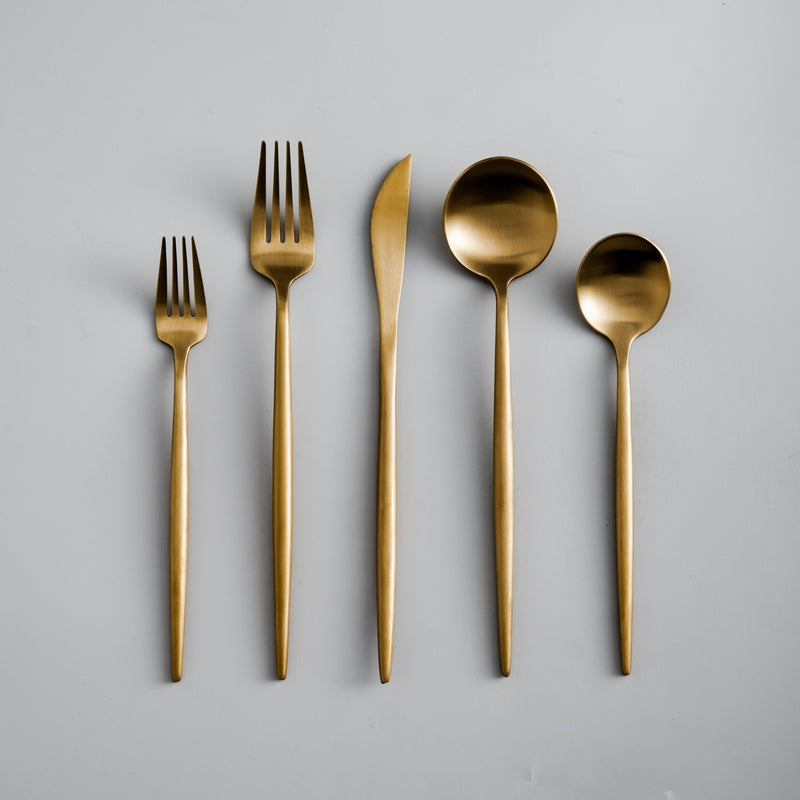 Minimalistisch Bestekset Titanium-Coating 18/10 Roestvrij Staal Premium Servies Modern Tafelgerei Luxe Eetgerei Chique Tafelstyling Elegant Cutlery Set 4 tot 16 Personen | Sansoti