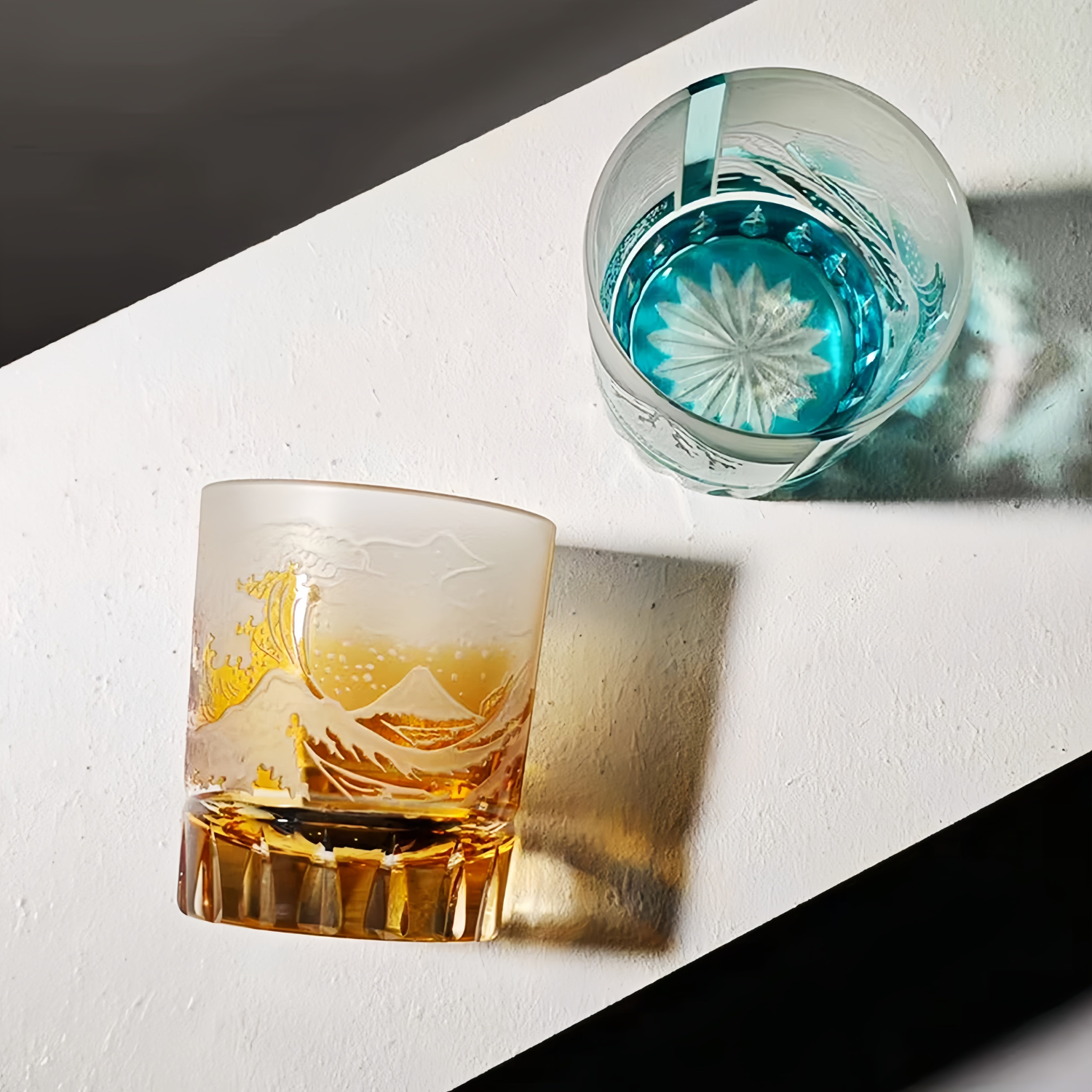 Hand-Cut Japanese Whisky Glass with Fuji Wave Motif – Crystal Gift Set with Wooden Box | Sansoti