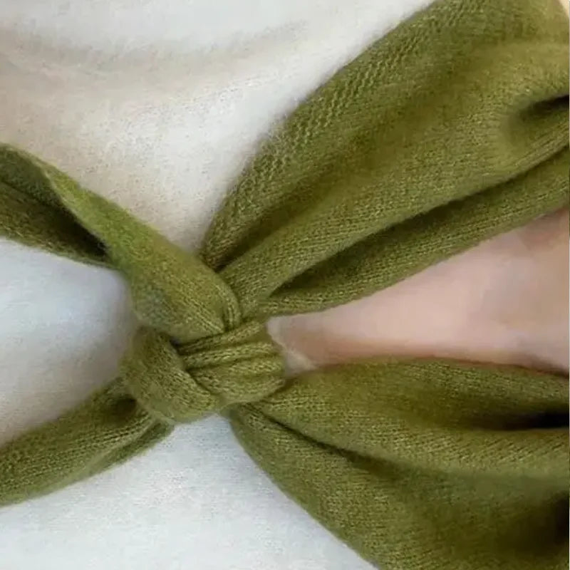 Knitted Women's Triangle Scarf Soft Winter Wrap Cotton Polyester Warmth Stylish Comfortable Elegant | Sansoti