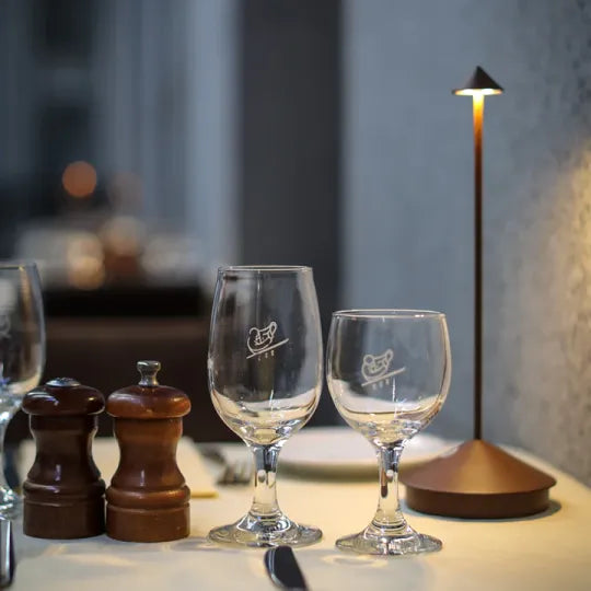 Lampe de Table LED Sans Fil Rechargeable et Dimmable pour Intérieur et Extérieur – Lampe Design Moderne en Aluminium | Restfield