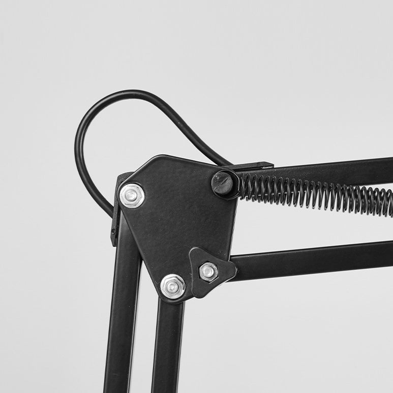 Minimalistische Design-Tischleuchte aus Metall mit klarem Design | Restfield