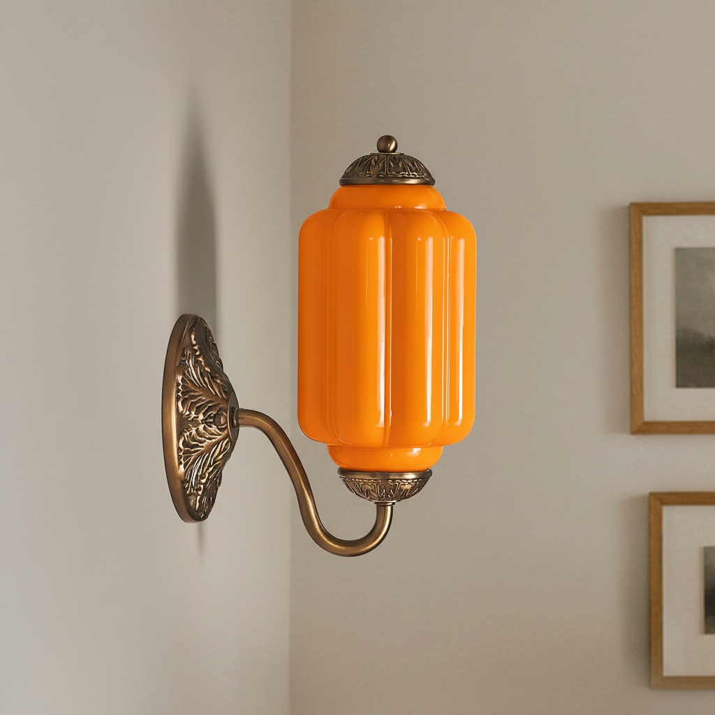Vintage Wandlamp met Melkglas en Geolied Messing – Klassieke Retro Verlichting voor Hal, Slaapkamer, Woonkamer | Sansoti