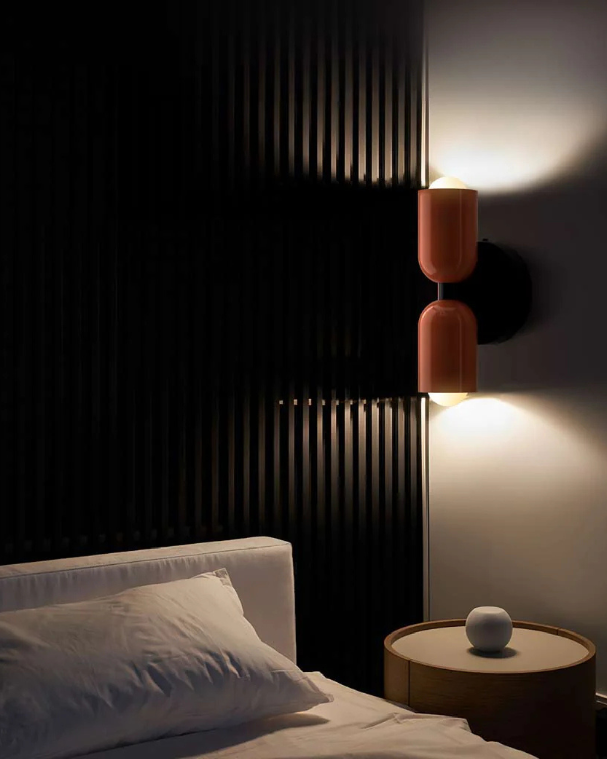 Wandlamp Dubbele Ronde Kap Zwart Frame Warm Sfeerlicht Slaapkamer Woonkamer Gang Minimalistische Wandverlichting Modern Japandi Scandinavisch Interieur | Sansoti