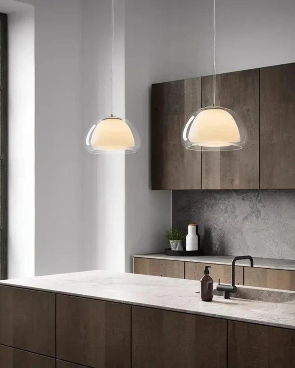 Luxe Glazen Hanglamp Met Mat En Transparant Glas In Minimalistisch Japandi Design | Sansoti