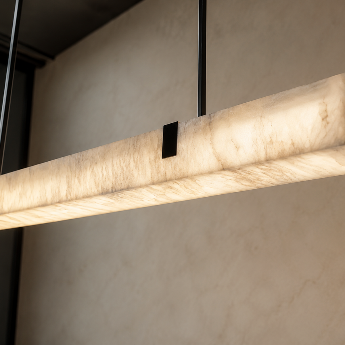 Lineare Pendelleuchte mit Marmoreffekt Schwarzes Metall LED Dimmbar für Kücheninsel Esstisch Esszimmer Modern | Sansoti