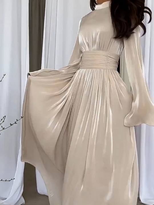 Maxikleid für Damen mit schwingender Passform in Beige, Blau und Weiß - für den Sommer, festliche Anlässe und die Freizeit, eleganter Stil | Sansoti