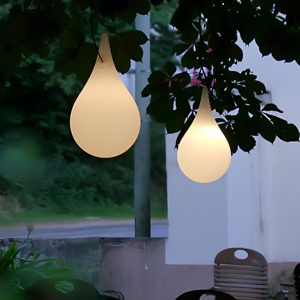 Buitenlamp Druppel Hanglamp Plastic Wit IP65 Tuin Terras LED Warm Wit Buiten Hangende Lamp Patio | Sansoti