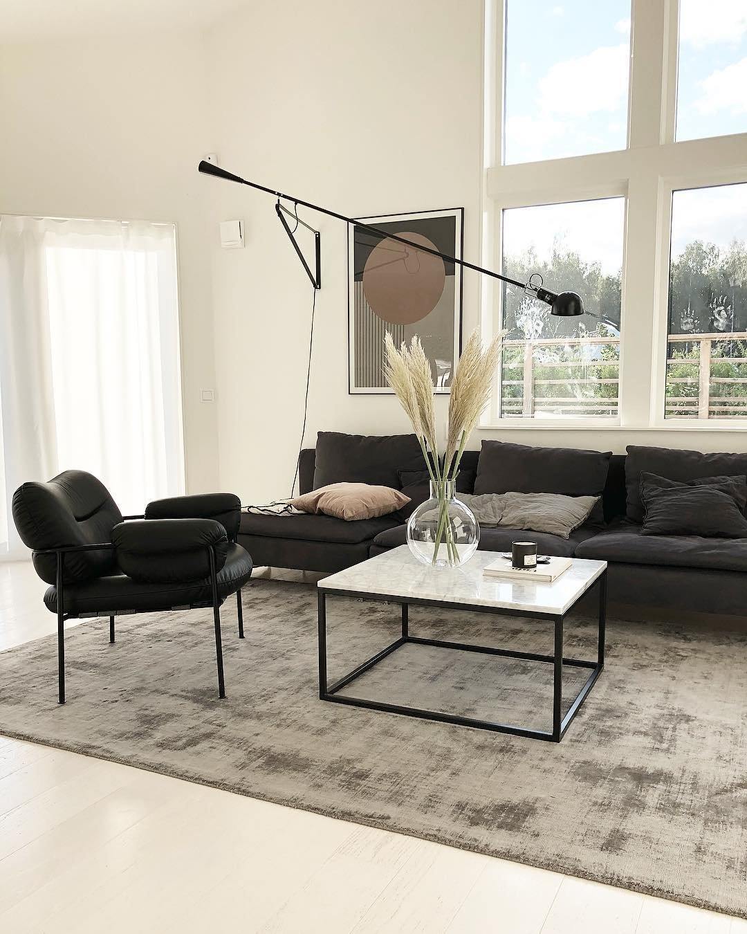 Industrielle Wandleuchte mit verstellbarem Arm aus Metall 135-205cm Schwarz Weiß Gerichtetem Licht E27 Schlafzimmer Wohnzimmer | Sansoti