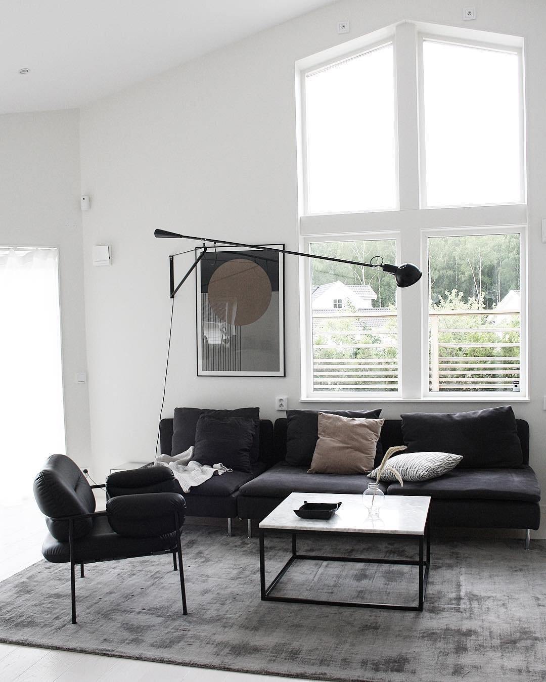 Industrielle Wandleuchte mit verstellbarem Arm aus Metall 135-205cm Schwarz Weiß Gerichtetem Licht E27 Schlafzimmer Wohnzimmer | Sansoti