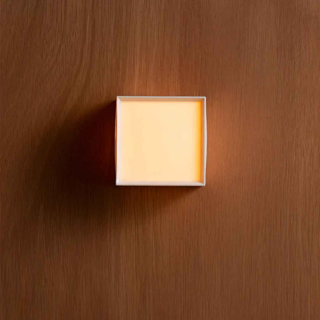 Wandlamp met Minimalistisch Design en Natuurlijke Stoffen Kap — Zachte Sfeerverlichting | Sansoti