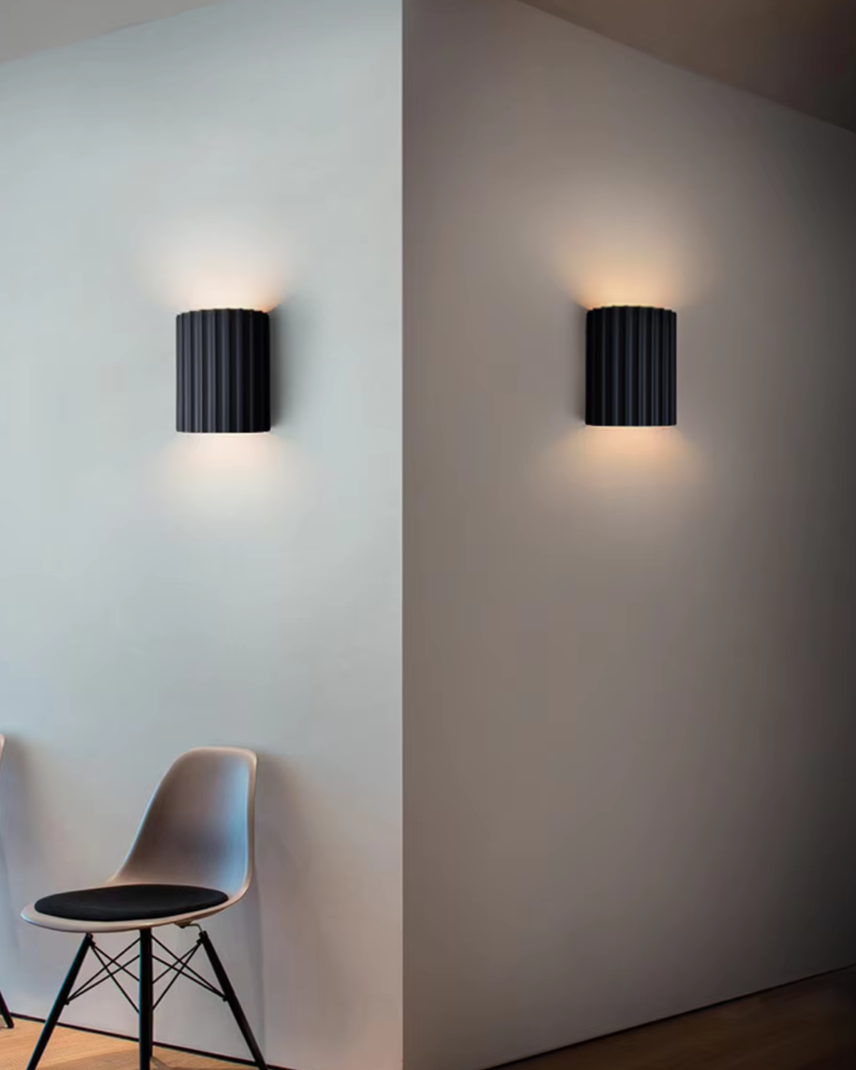 Wandlamp Ribbelstructuur Groen Met Tweezijdige Lichtbundel Voor Sfeervolle Ruimtes | Sansoti