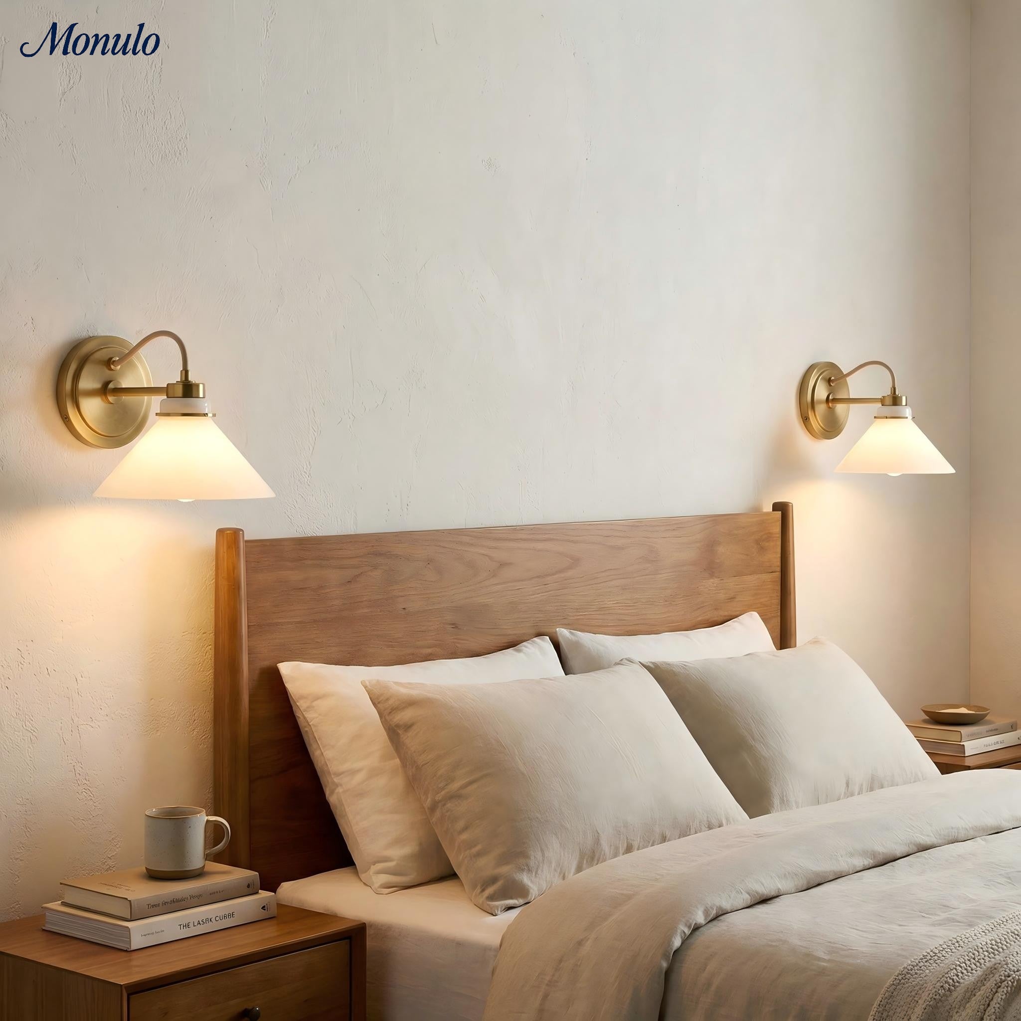 Globe Wandlamp met Gebogen Arm – Moderne Industriële Verlichting voor Badkamer, Slaapkamer en Gang | Sansoti