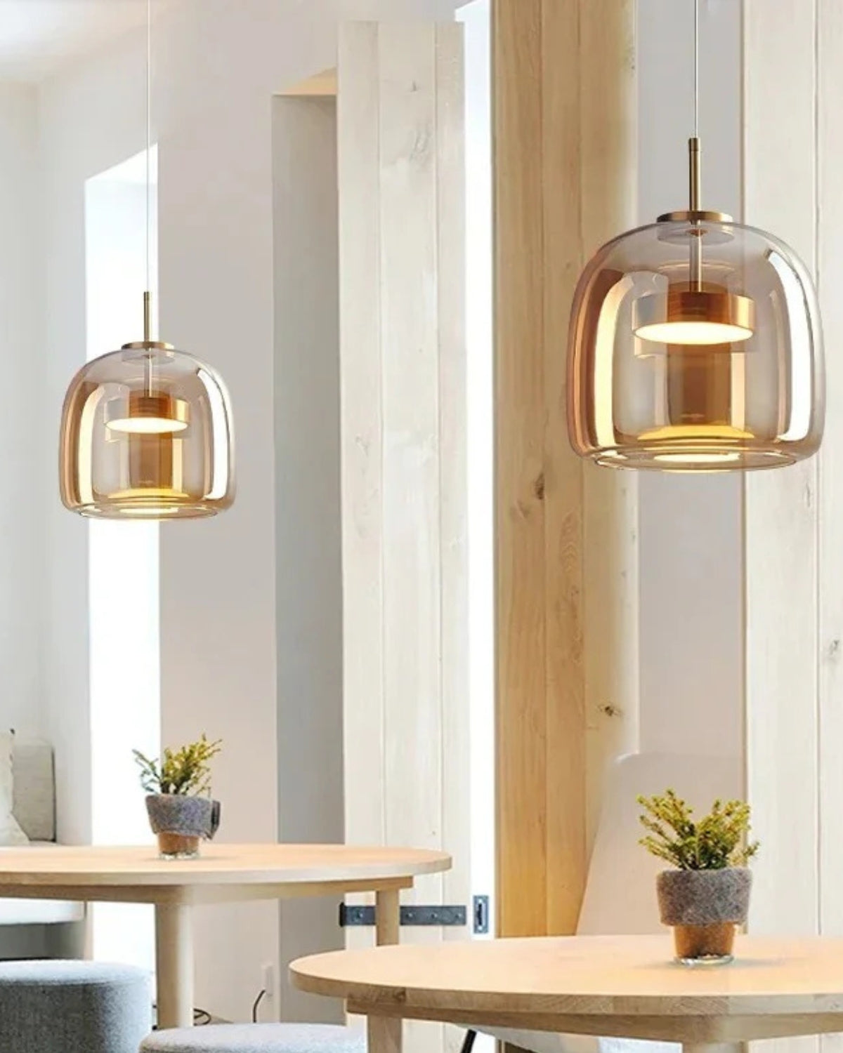 Hanglamp Rookglas met LED Verlichting Goud Zwart Amber Dimbaar Eetkamer | Scandinavische Glazen Plafondlamp Metalen Finish Keukeneiland Moderne Verlichting Woonkamer Design | Sansoti