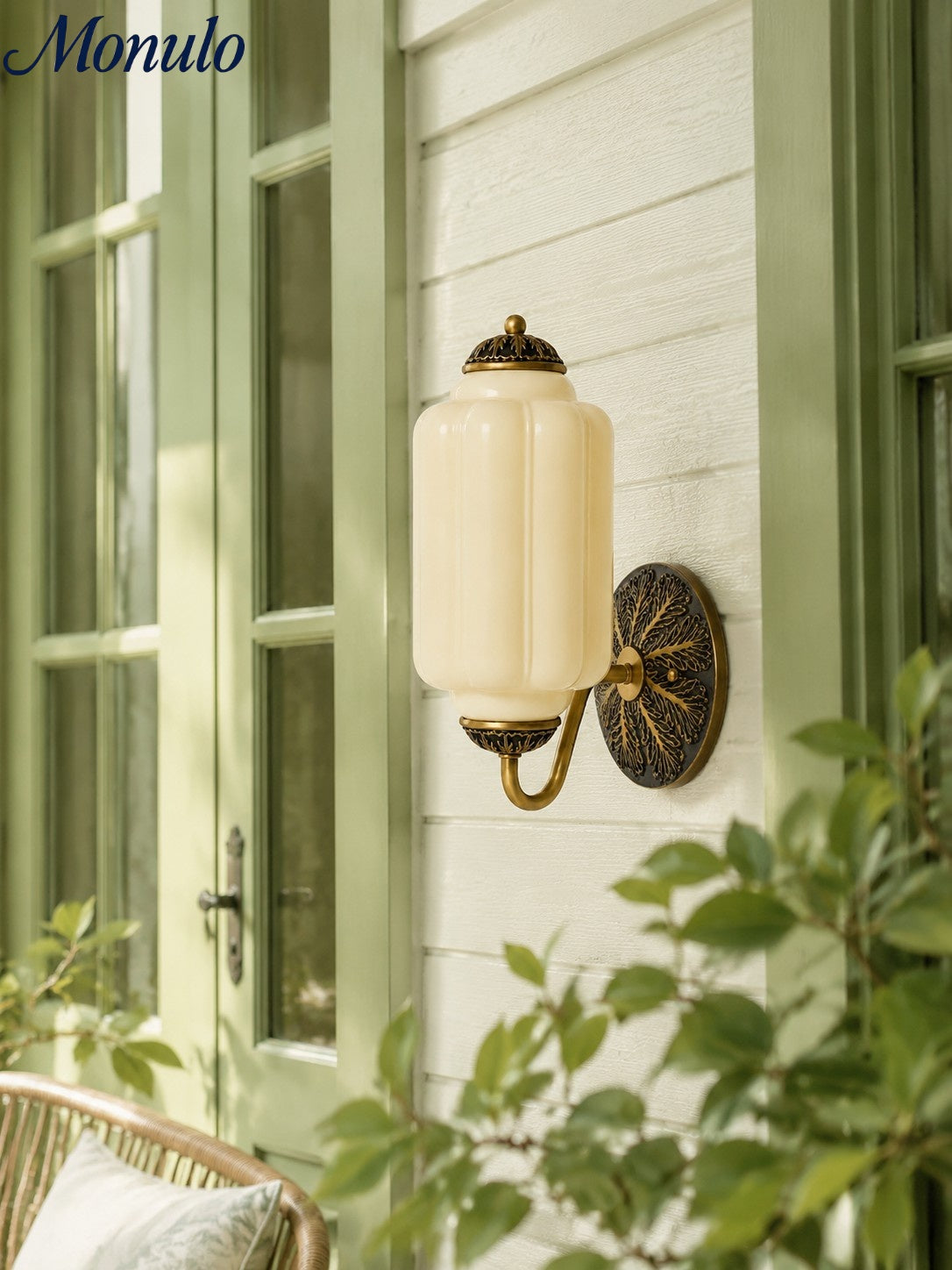 Melkglazen Wandlamp Eloise voor Hal en Slaapkamer | Vintage Wandverlichting met Melkwit Glas | Sansoti